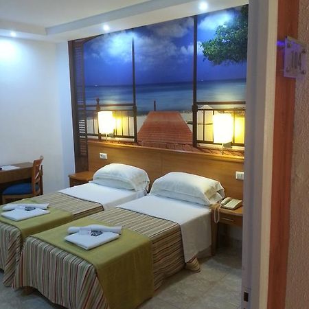 Hotel Vedra San Antonio  Buitenkant foto